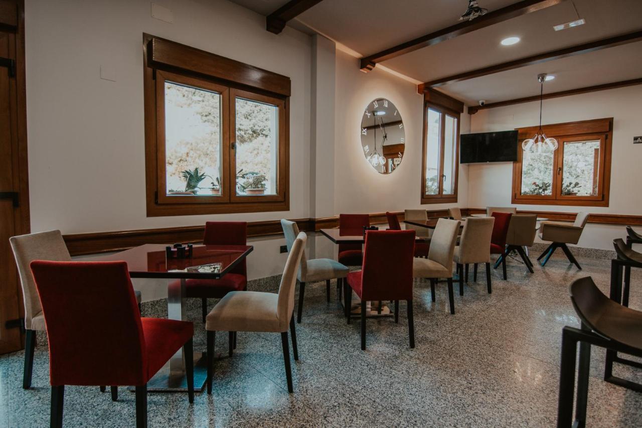 Hotel A Veiga Samos Luaran gambar